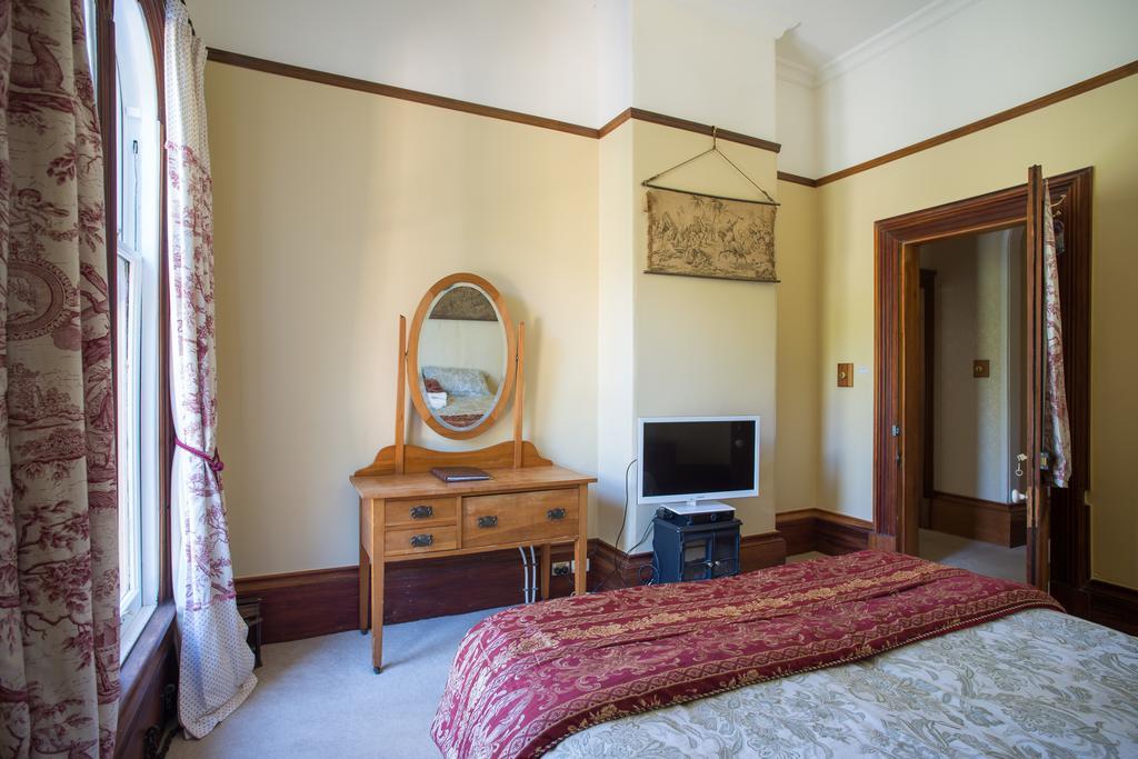 Fellworth House For Solo Travellers Hotel Nelson Ngoại thất bức ảnh