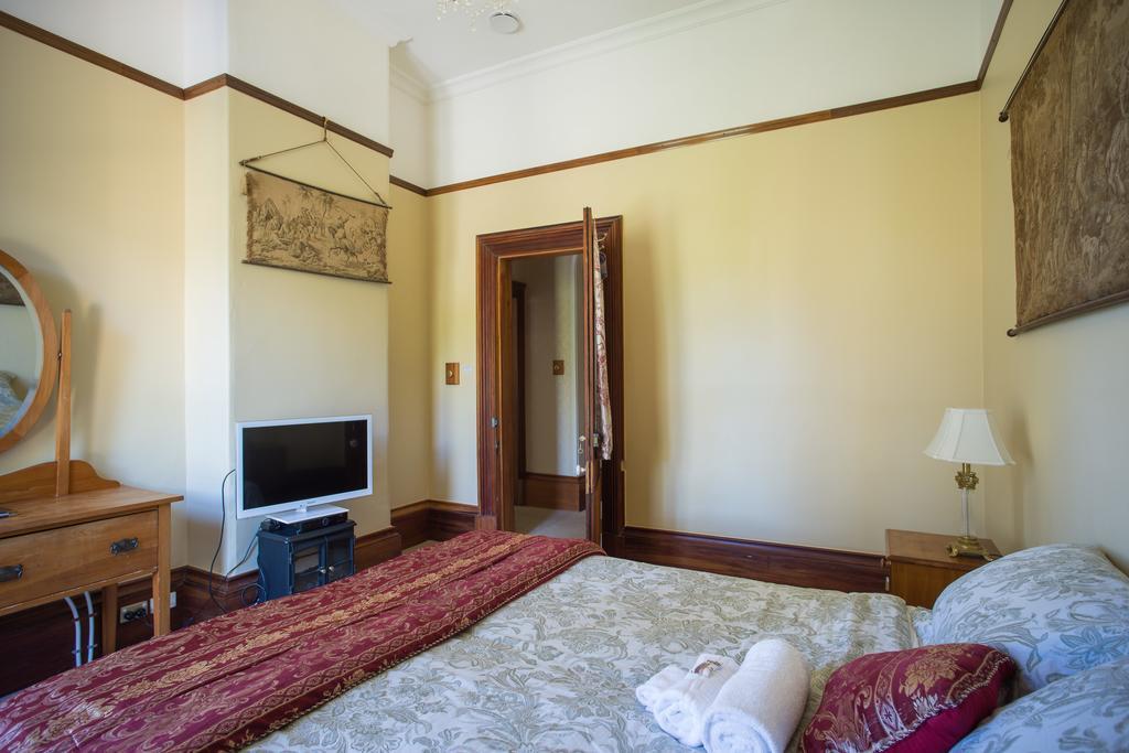 Fellworth House For Solo Travellers Hotel Nelson Ngoại thất bức ảnh