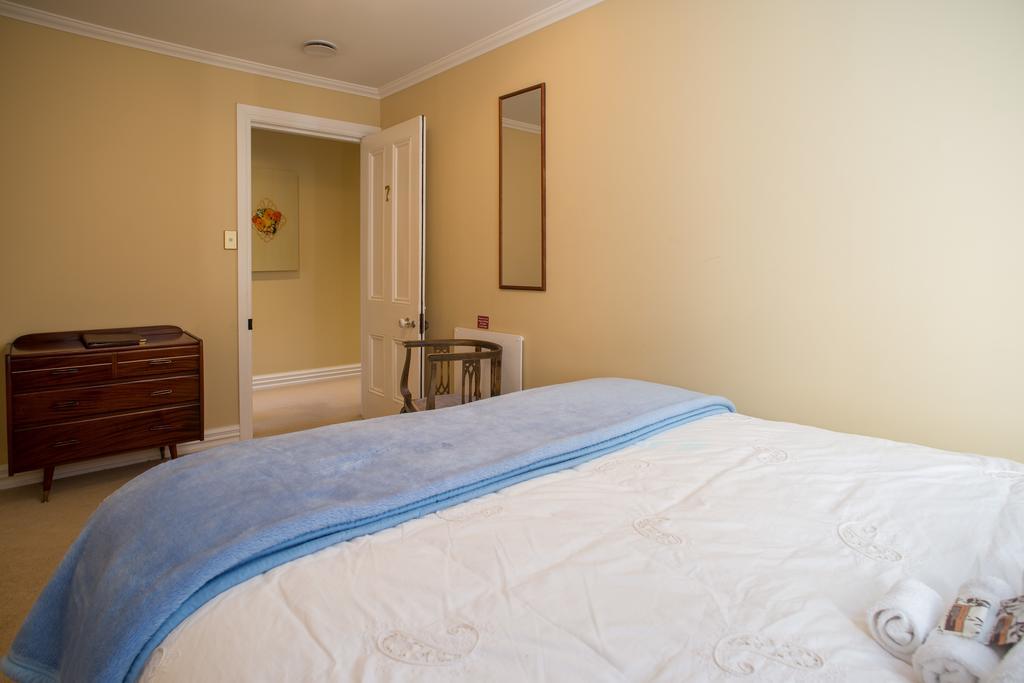 Fellworth House For Solo Travellers Hotel Nelson Ngoại thất bức ảnh