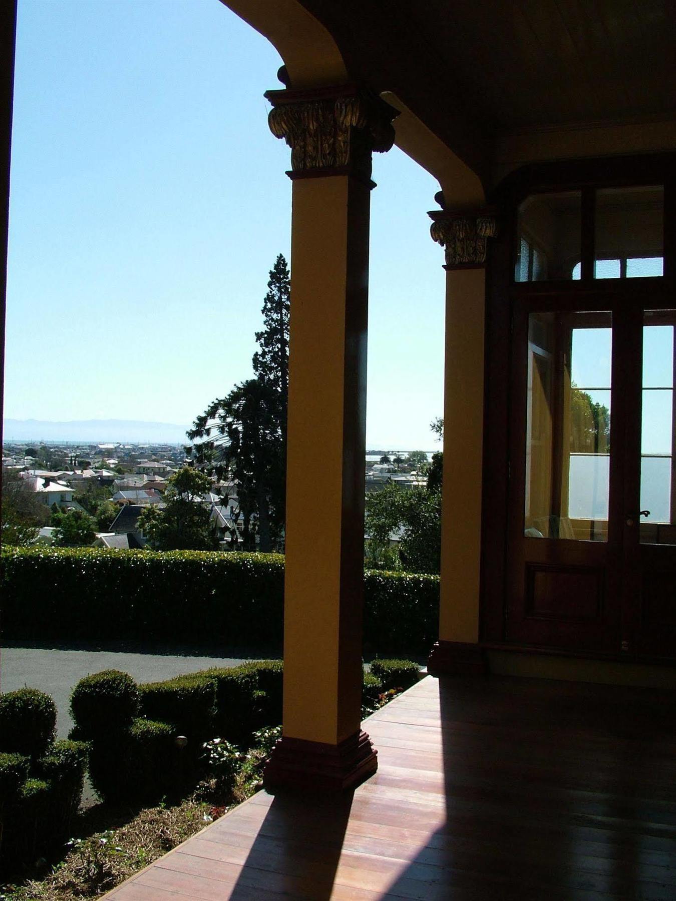 Fellworth House For Solo Travellers Hotel Nelson Ngoại thất bức ảnh