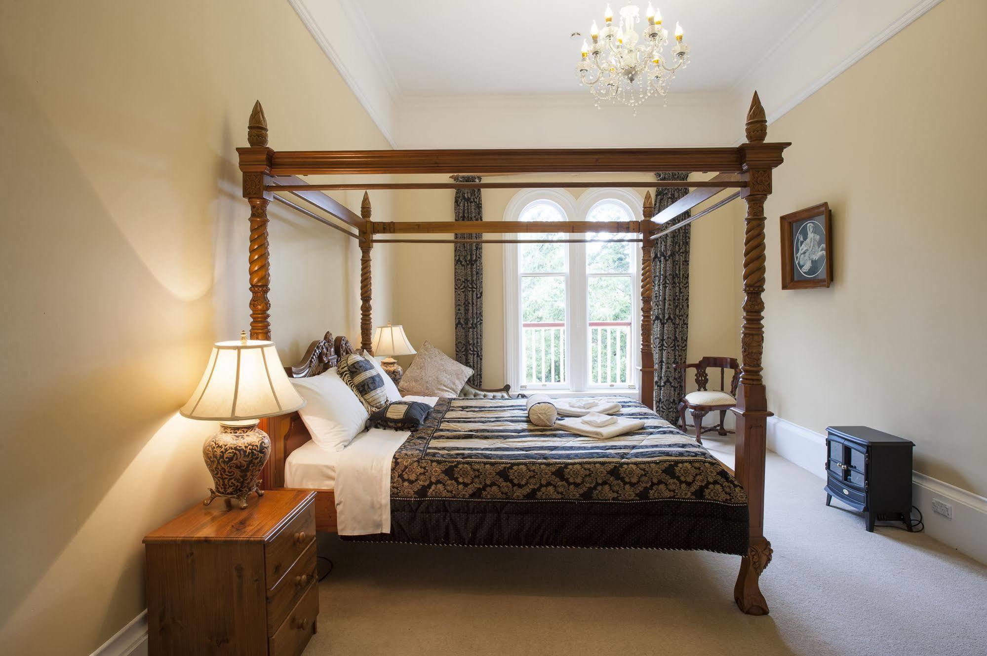 Fellworth House For Solo Travellers Hotel Nelson Ngoại thất bức ảnh